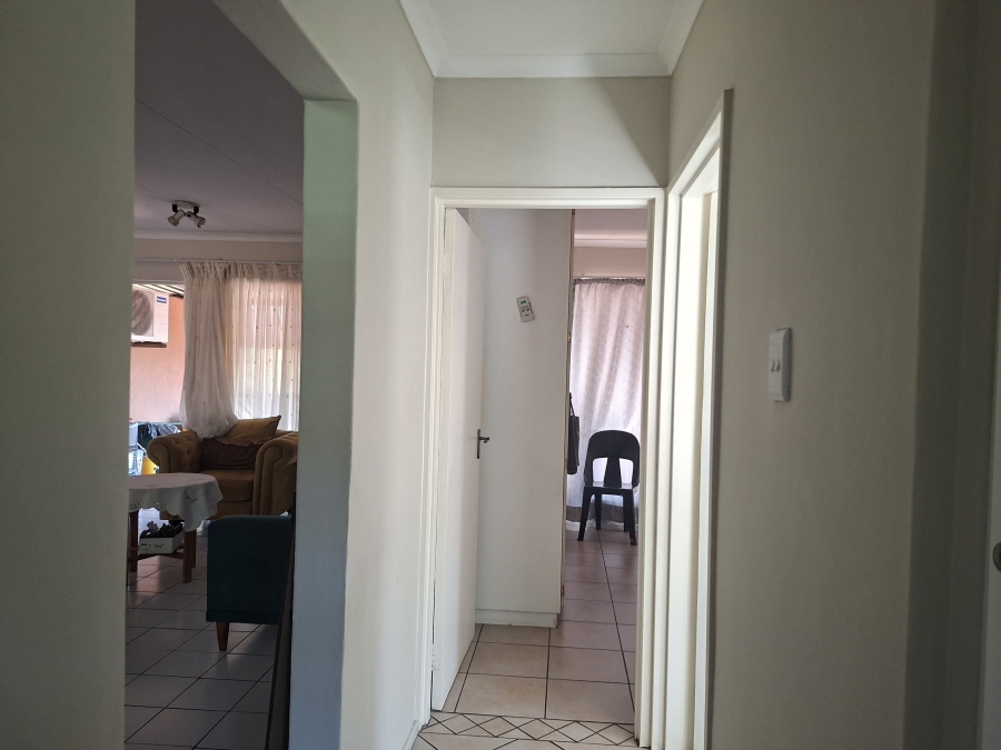 2 Bedroom Property for Sale in Safari Gardens North West